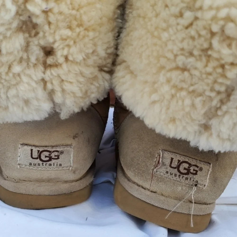 Ugg fold over‎ shortie boots 6